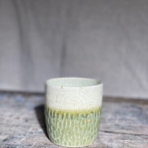 Kalíšek velký, Green shadow